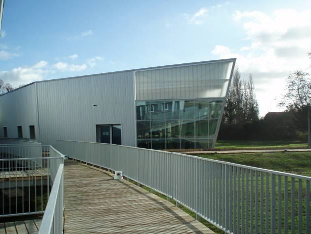 Office du Tourisme aux Passerelles - départ du circuit mémoire de la Route Nationale 10